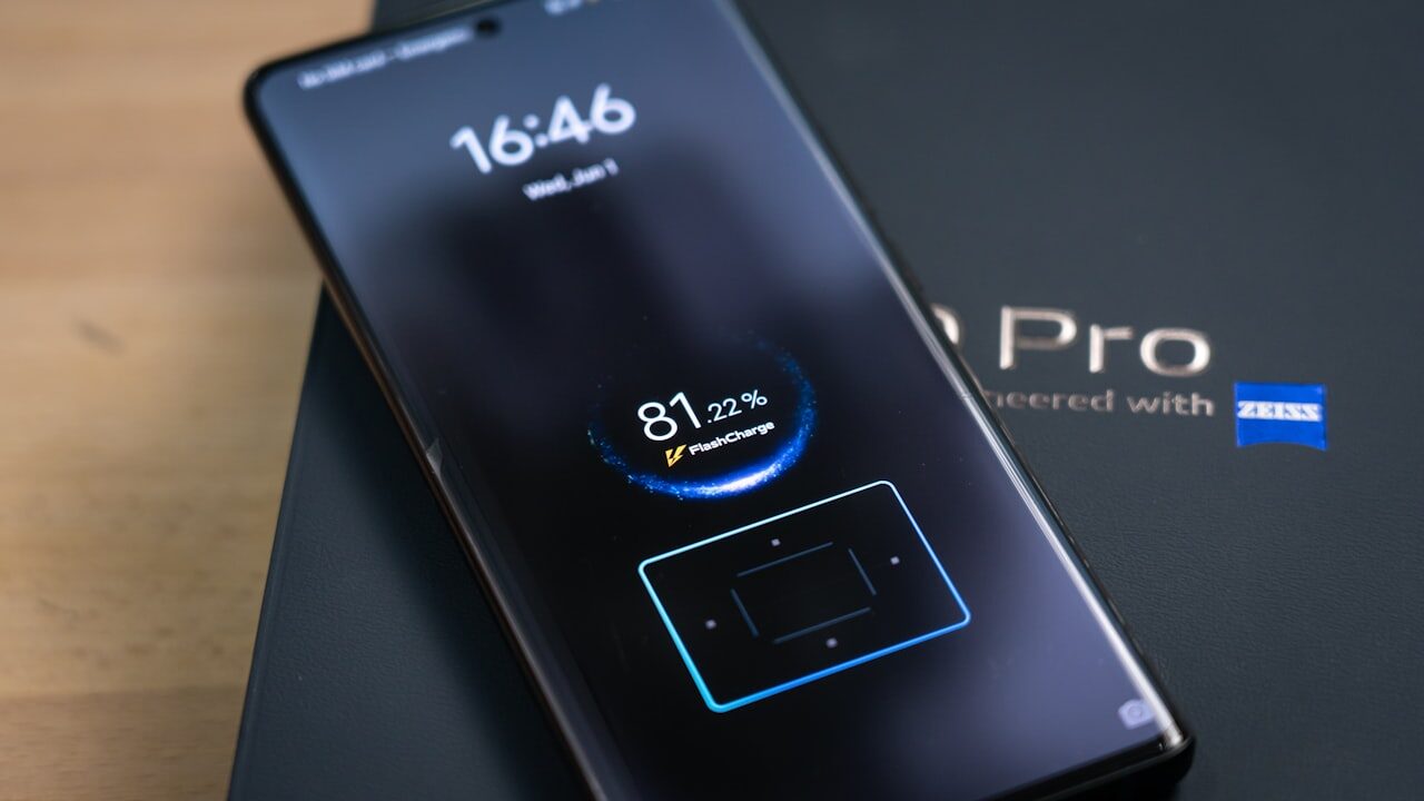 صاحب الفئة الاقتصادية .. مواصفات هاتف Vivo V60 Lite 4G الجديد في الاسواق